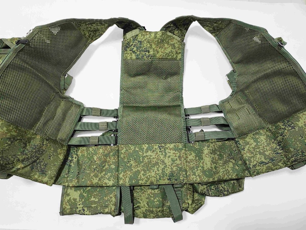 直送品】ロシア軍 6sh117 タクティカルベスト バックパック 直送品】ロシア軍 6sh117 タクティカルベスト バックパック