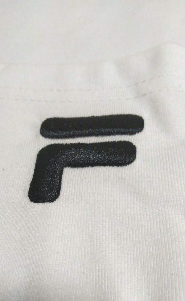 FILA　メンズ　Tシャツ　半袖　白　サイズM　トップス　白T　フィラ　(未使用)　送料無料