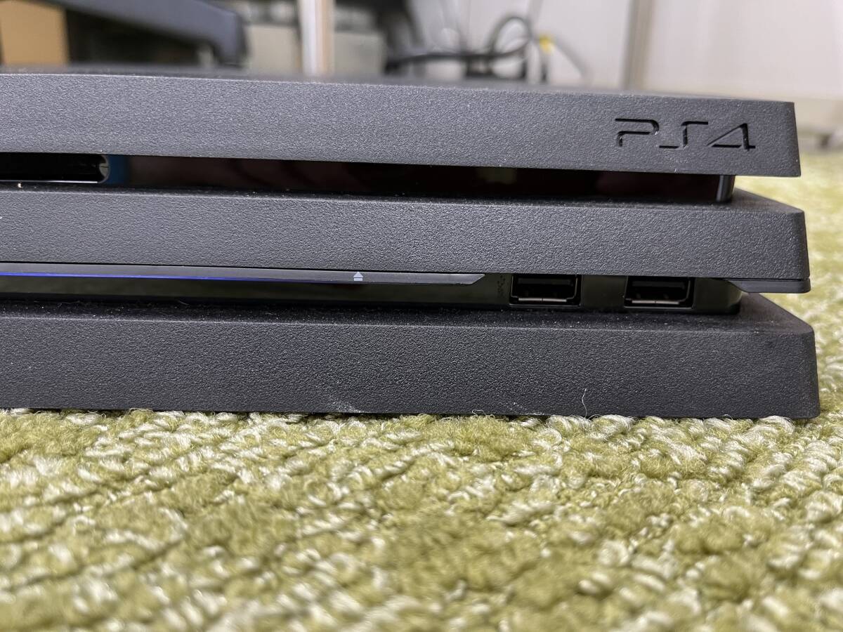 【2179】SONY PS4Pro 本体 ジェット・ブラック CUH-7100B　 B01 1TB 通電確認OK　箱・説明書付き コントローラーなし_画像10