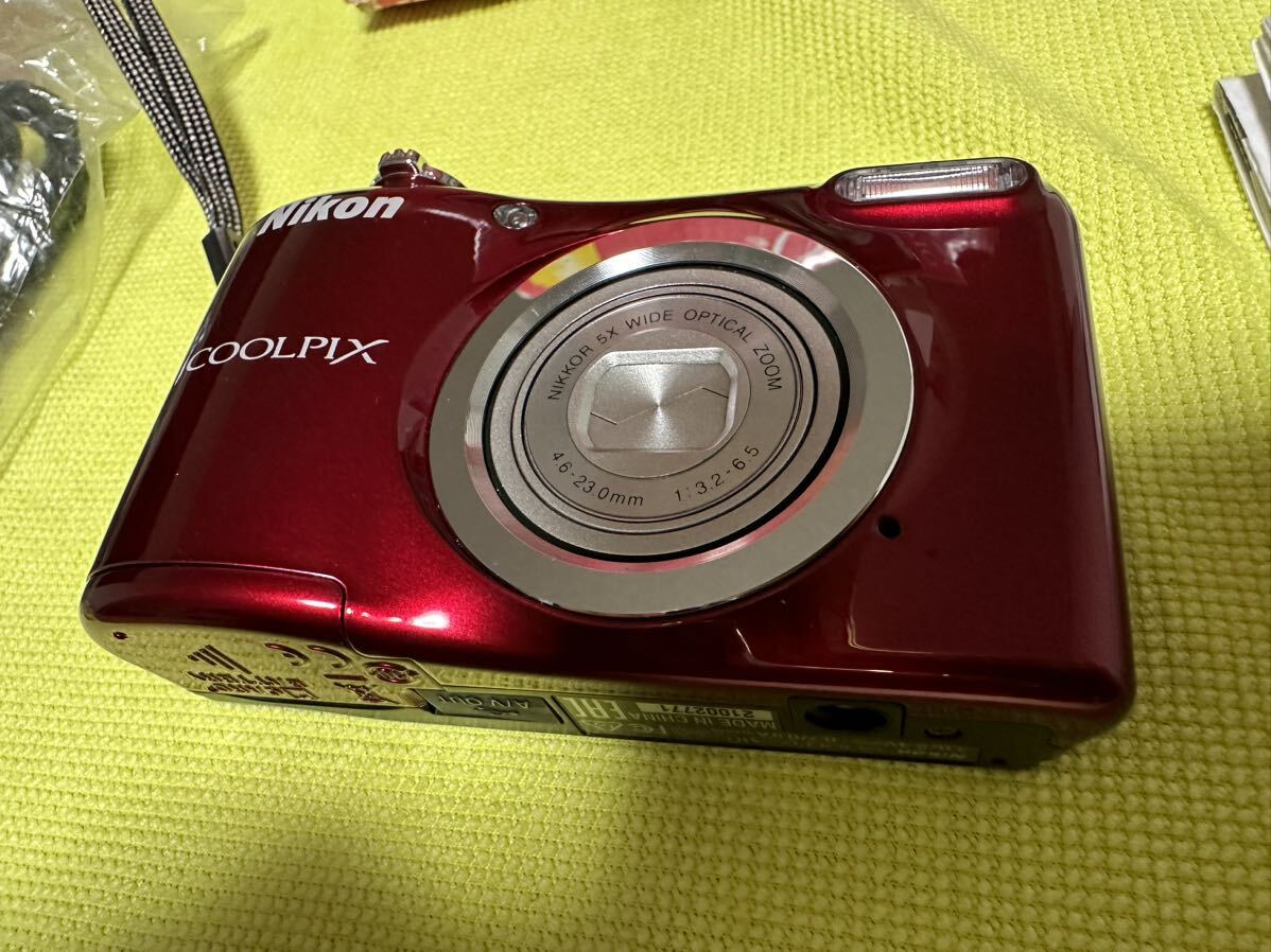 Nikon COOLPIX A10コンパクトデジタルカメラ ニコン レッド デジカメ 光学5倍ズーム 箱 付属品有_画像6