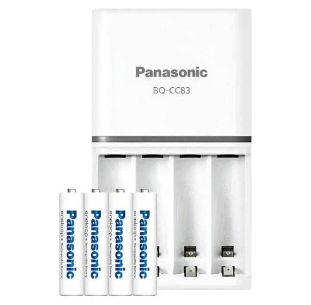 Panasonic パナソニック eneloop エネループ 単４形４本付充電器セット K-KJ83MCD04 充電器 充電池 電池 新品未開封の画像3