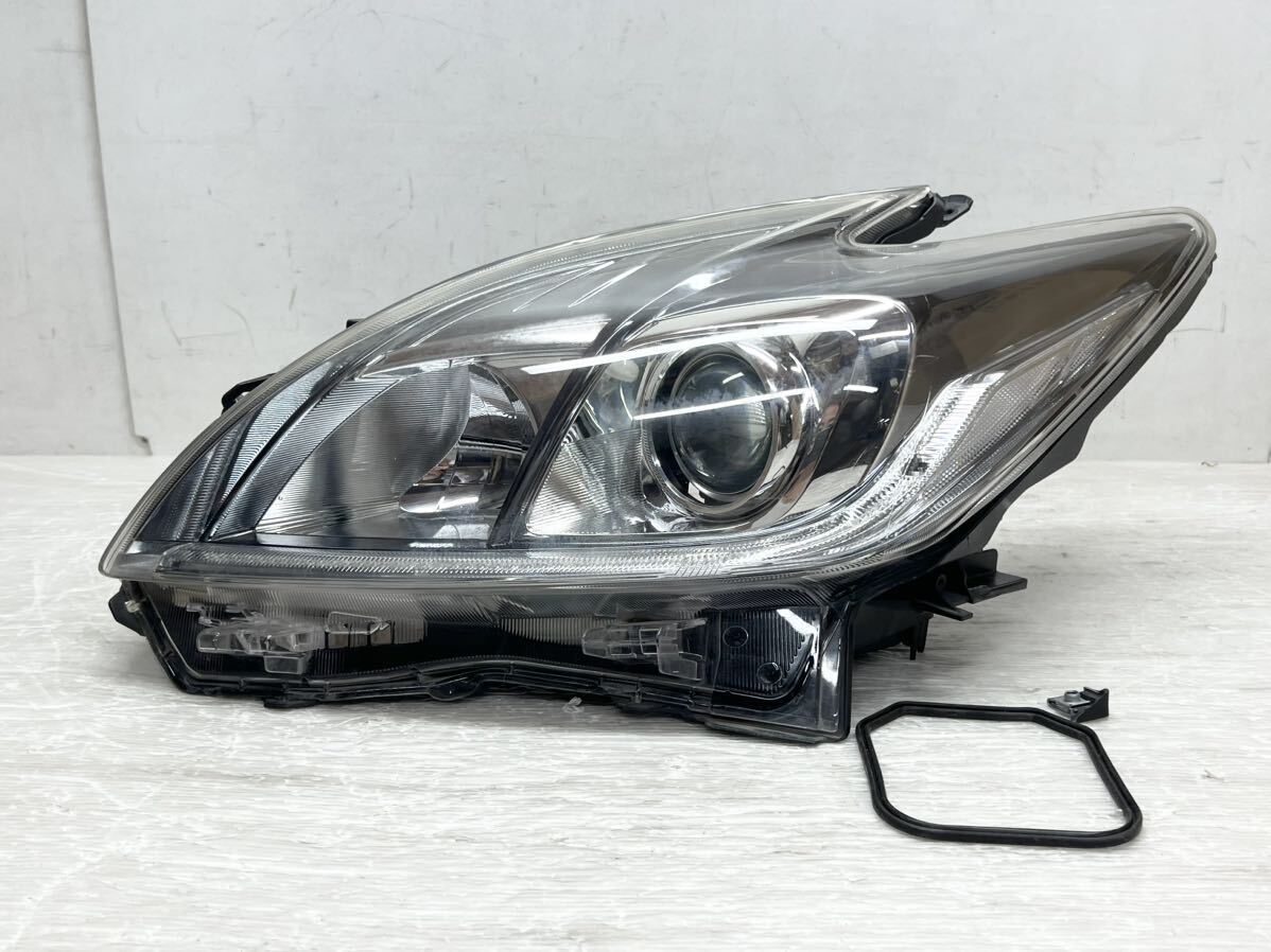 送料込 即決 プリウス ZVW30 後期 HID 左 ヘッドランプ ライト 送料込 即決 プリウス ZVW30 後期 HID 左 ヘッドランプ ライト