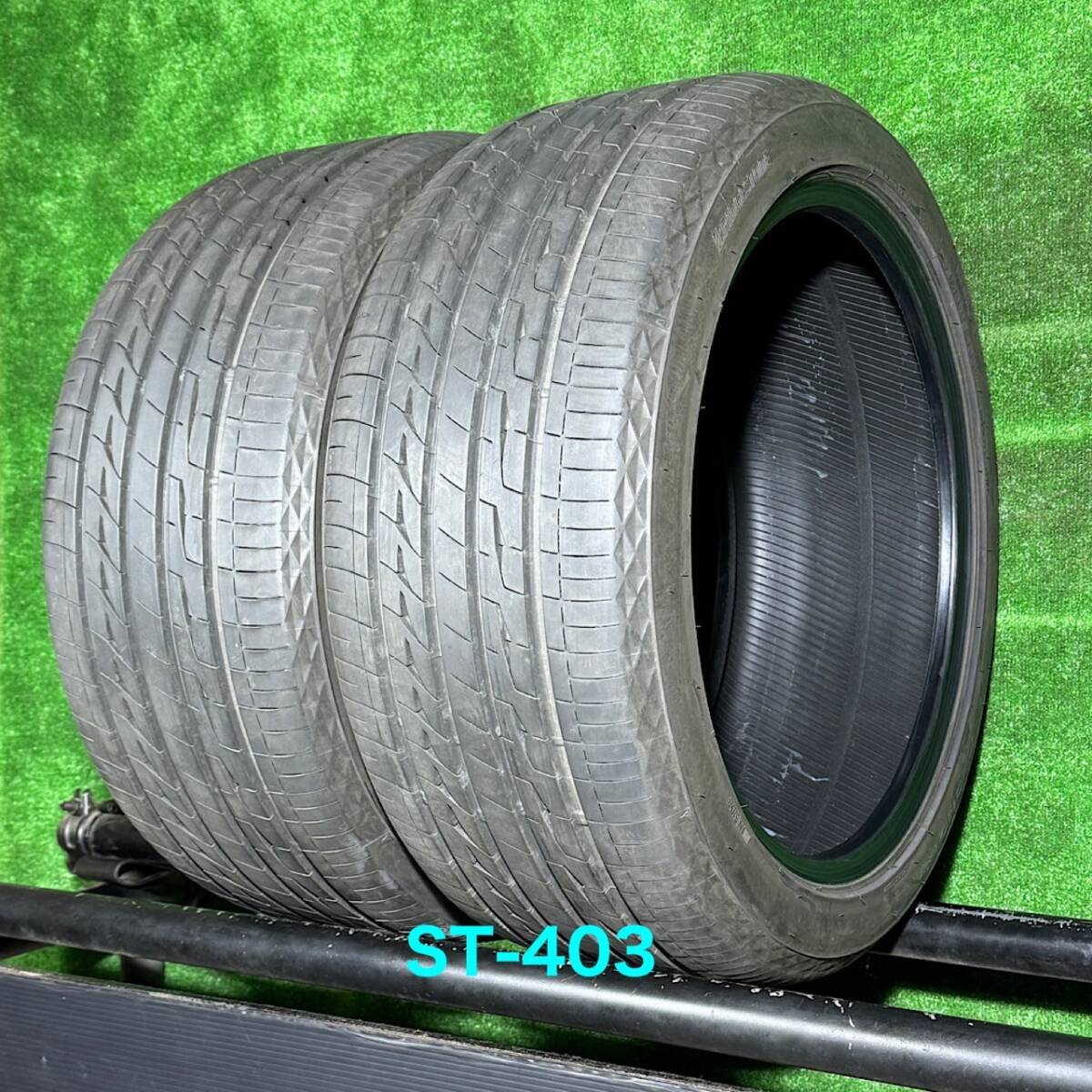 ブリヂストン　REGNO GR-XⅡ　255/40R19 (100W) 22年製　夏タイヤ　2本　バリ目！_画像1