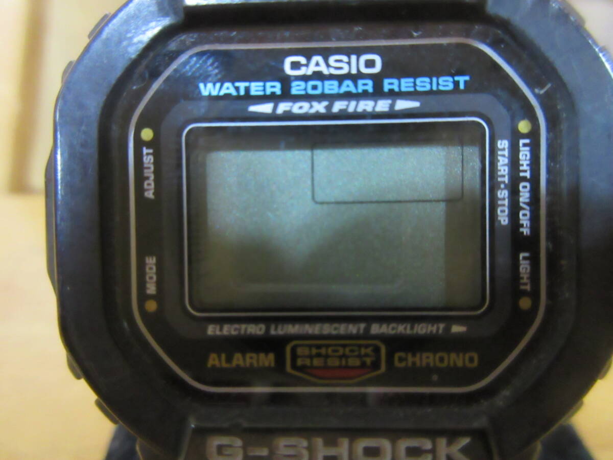 69765 CASIO G-SHOCK DW-5600E カシオ ジーショック 腕時計 ブラック デジタル腕時計 電池切れ 譲渡品_画像4