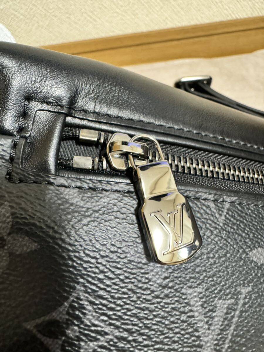  ultimate beautiful goods LOUIS VUITTON Louis Vuitton monogram Eclipse Discovery body back shoulder bag bam bag M44336 men's 