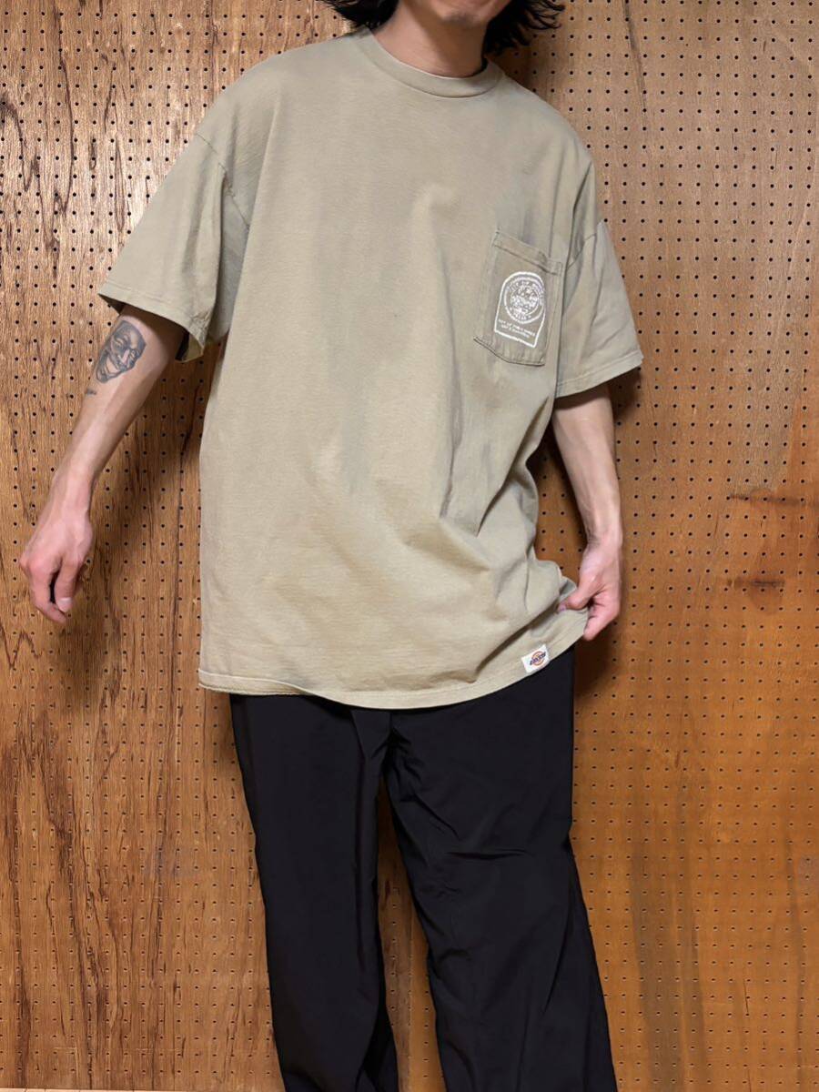 古着 90年代 90s DICKIES ディッキーズ ロゴ プリント Tシャツ カットソー 半袖 ベージュ 2XL 3XL アメリカ製 USA製 大きいサイズ ビッグ_画像7