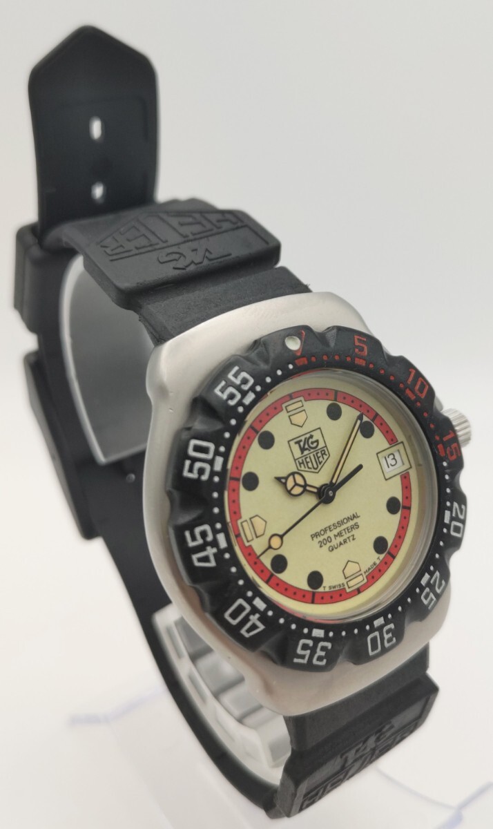 【稼働品】ボーイズ クォーツ タグホイヤー TAGHEUER Professional 200m フォーミュラ1シリーズ WA1211 夜光文字盤 純正ベルト _画像3