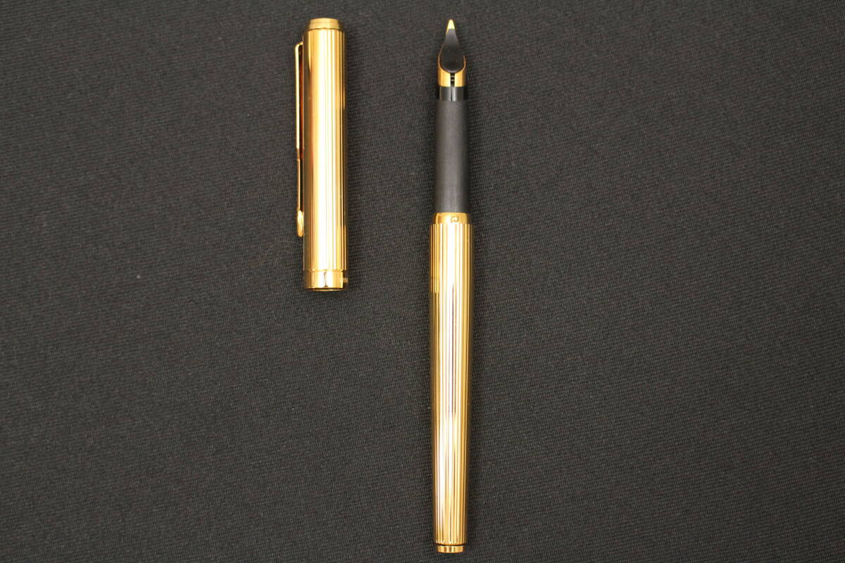 箱付き　パーカー　万年筆　95 金張り　Parker　状態良好　ヴィンテージ　アンティーク　レトロ　筆記具 [new]_画像3