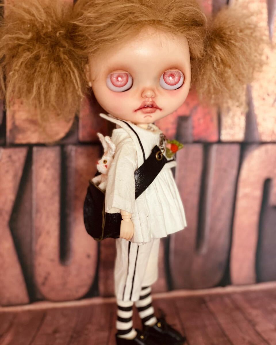  Blythe outfitoukud