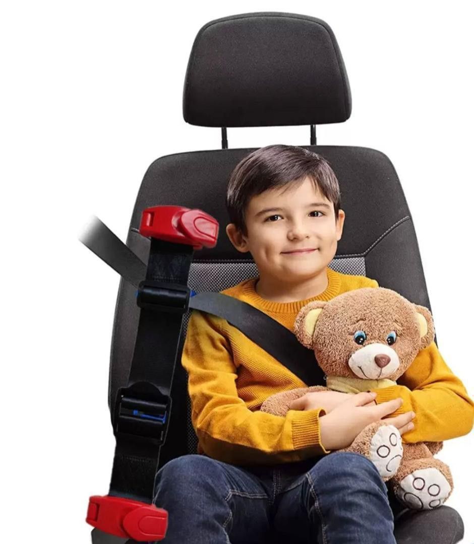 キッズ補助ベルト　シートベルト　車　旅行　子ども　ジュニアシート　チャイルド　安全　首にあたらない 赤 レッド 簡単