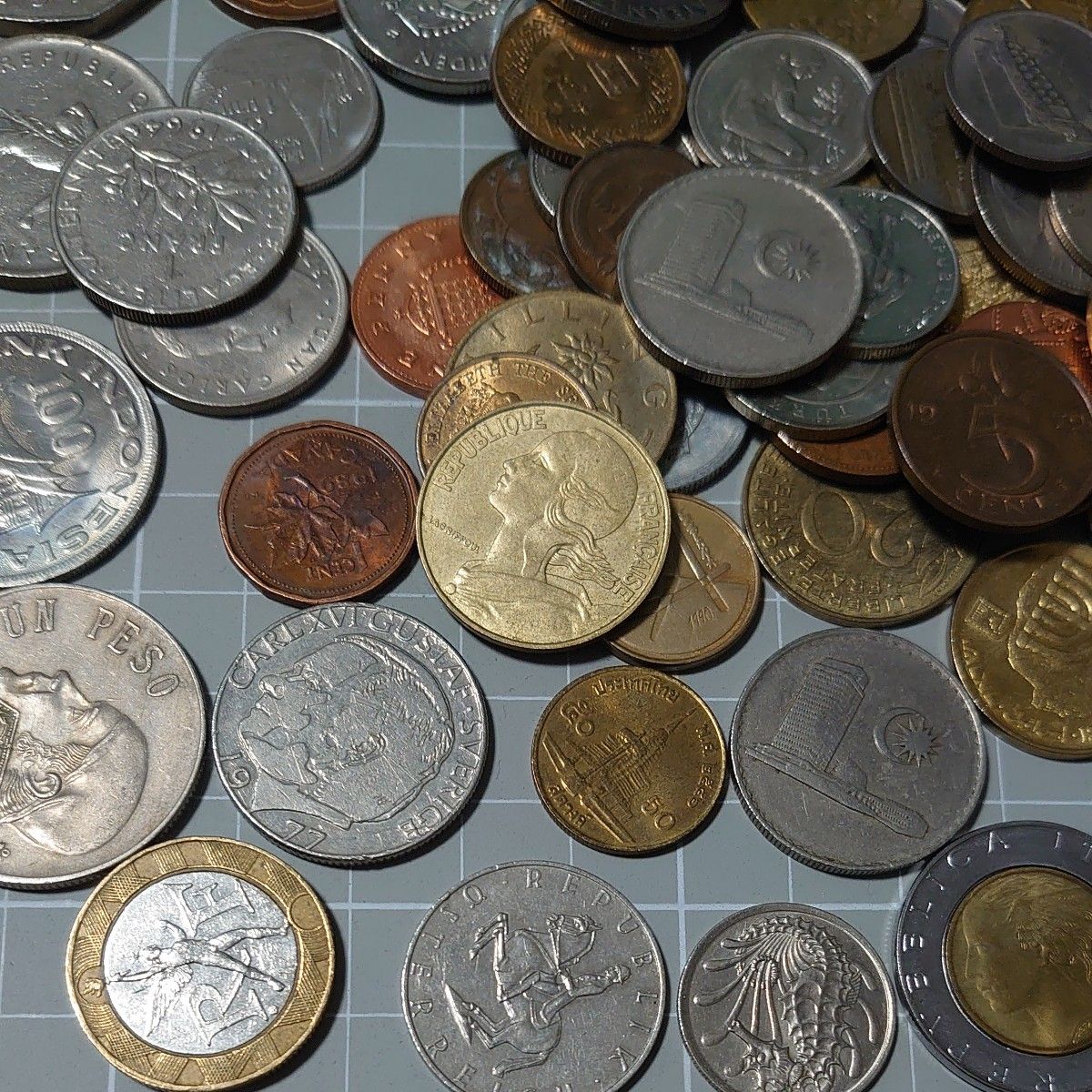 ② 外国コイン150枚セット 世界のコイン