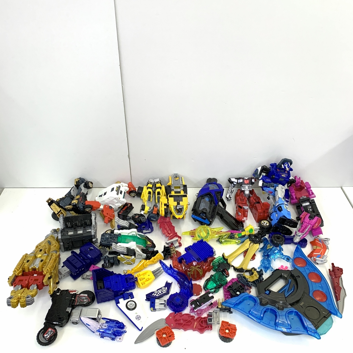 066B533*[ present condition goods / operation not yet verification ] Kamen Rider Squadron hero item toy summarize set Don Brothers Gotcha -do other 