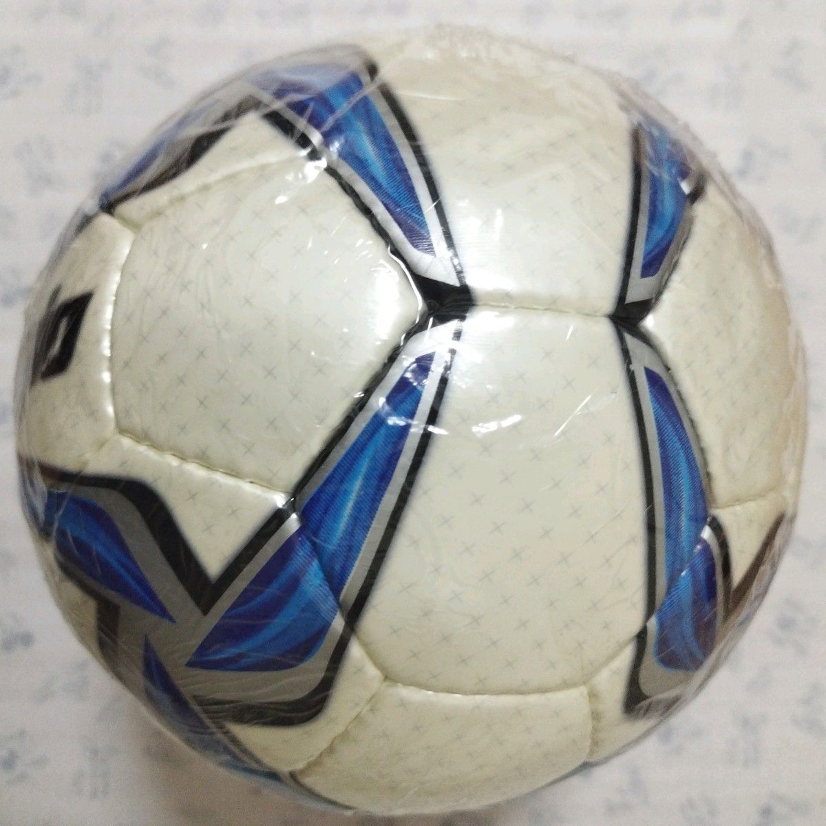 サッカーボール　新品未使用　モルテン　3号球　小学生　幼児