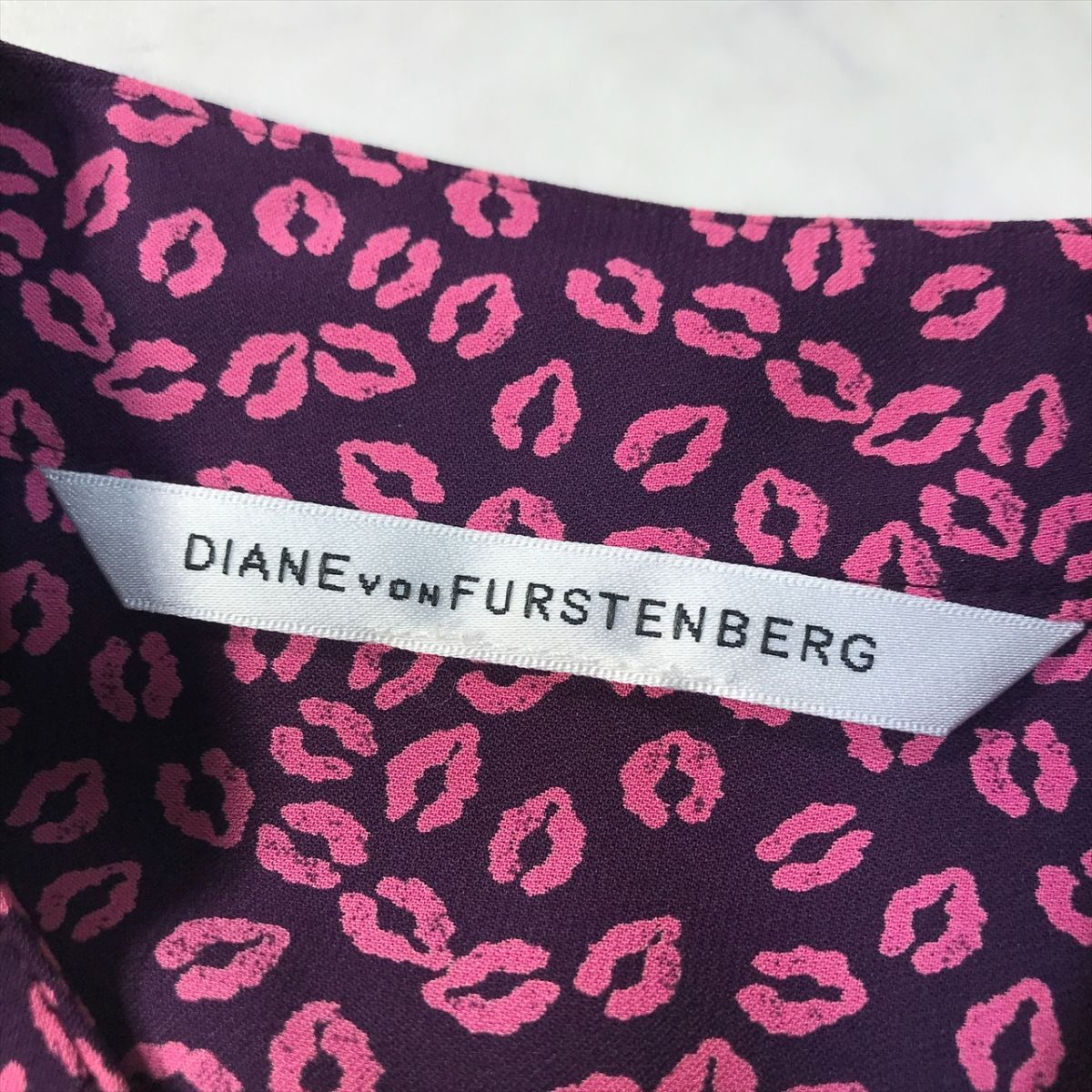 《良品◎》DIANE von FURSTENBERG ダイアンフォンファステンバーグ★総柄デザイン*シルクワンピース*ネイビー/ピンク*サイズ4(LS460)◆S60_画像5