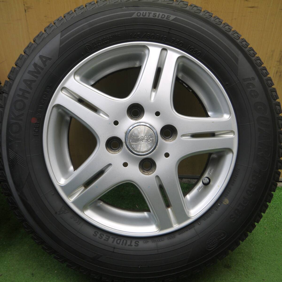 *送料無料* バリ溝！8.5分★スタッドレス 145/80R13 ヨコハマ アイスガード iG50 プラス DUFACT DF5 デュファクト PCD100/4H★4050709Hス_画像3