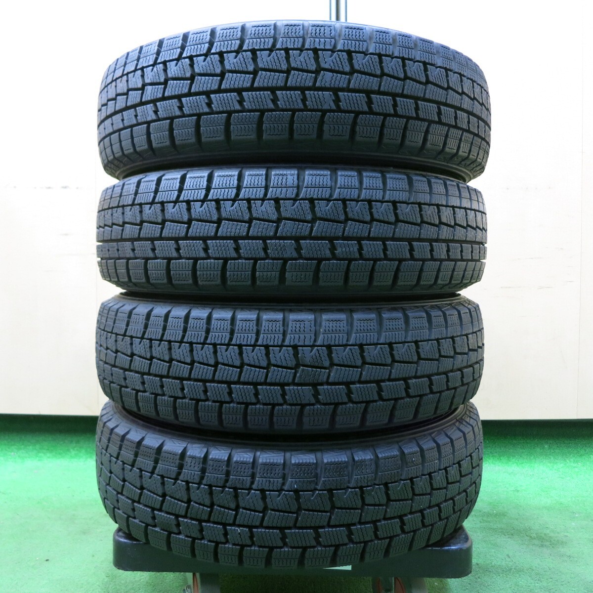 *送料無料* 超バリ溝 綺麗 ほぼ10分★スタッドレス 155/65R14 ダンロップ ウインターマックス WM01 MANARAY SPORT PCD100/4H★4051003イス_画像8