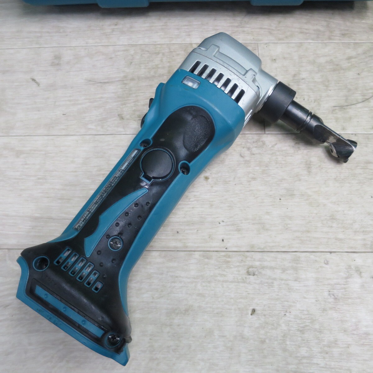 マキタ JN161D 充電式 ニブラ 18V (リライズ買取実績 | マキタ マキタ JN161D 充電式 ニブラ 18V (リライズ買取実績 | マキタ