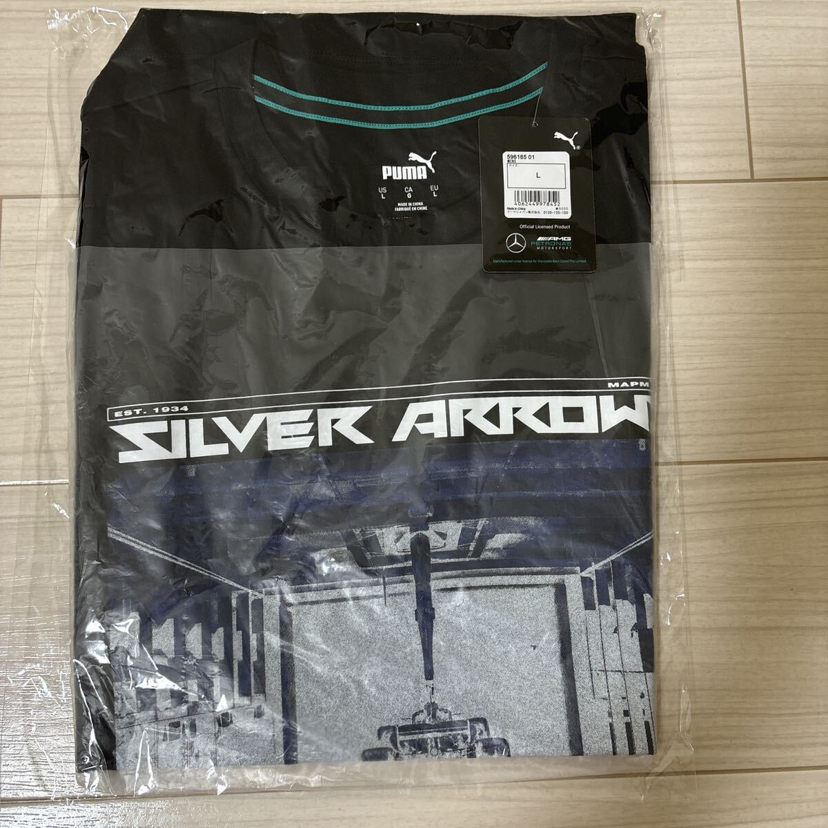 新品 未開封 F1 Mercedes AMG ペトロナス チーム シルバーアロー Tシャツ サイズ:L ハミルトン ・ラッセル 定価:5,400円税込 _画像1