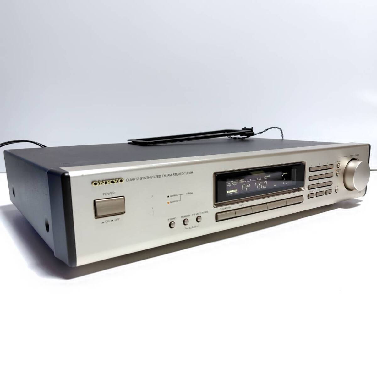 ONKYO T-412 オンキョー クォーツシンセサイザー方式FM/AMステレオチューナー 動作品 オーディオ機器の画像1
