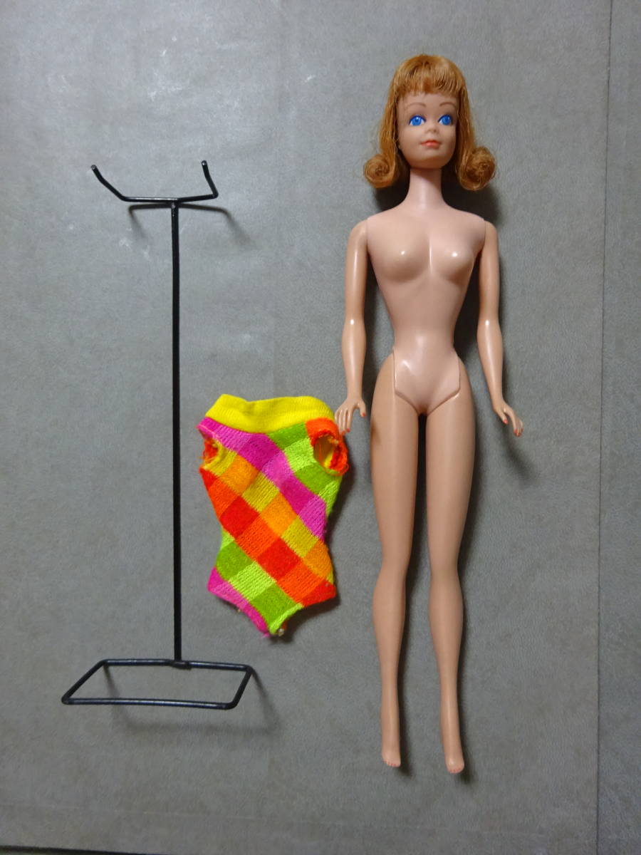 ヴィンテージ ミッジ レアドール「Freckleless Midge Doll そばかすなし (TITIAN 赤毛)」Barbieのガールフレンド マテル社 - ビンテージバービー (1959-1966) ヴィンテージ ミッジ レアドール「Freckleless Midge Doll そばかすなし (TITIAN 赤毛)」Barbieのガールフレンド マテル社 - ビンテージバービー (1959-1966)