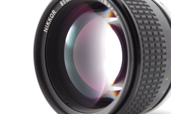 【美品】Nikon ニコン Ai-s Ais NIKKOR 85mm F1.4 MF Portrait Lens マニュアルフォーカス レンズ ポートレート #597の画像2