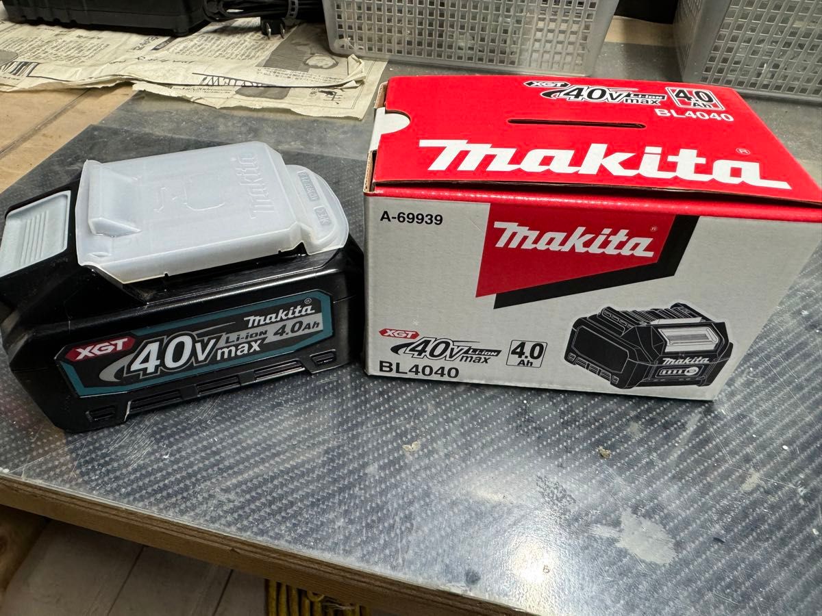 makita マキタ 40V 4.0Ah リチウムイオンバッテリー　BL4040 中古美品