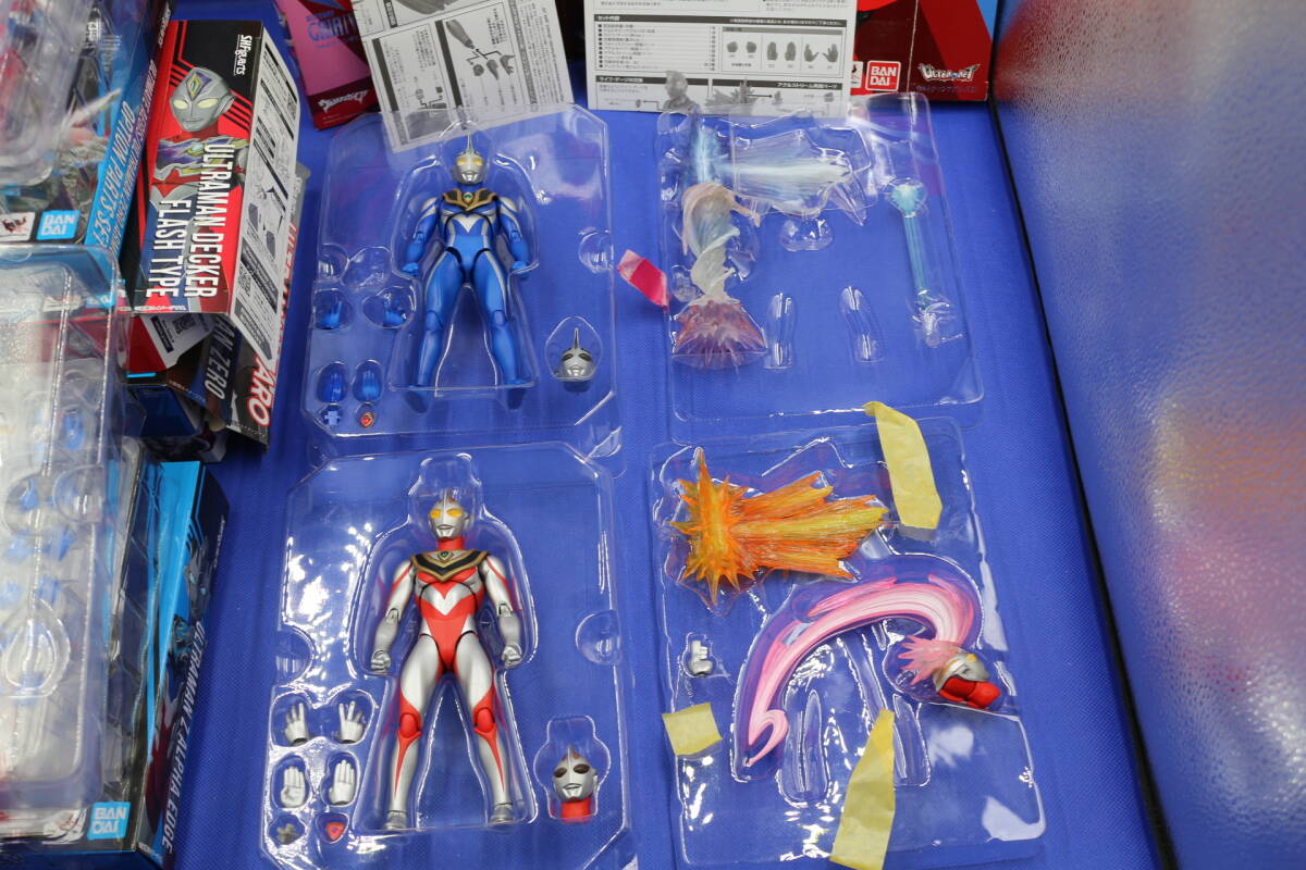 30-5 [現状品][ジャンク扱い]ウルトラシリーズ S.H.Figuarts 5種/ULTRA-ACT ウルトラマンガイア(V2) ウルトラマンアグル(V2) セット