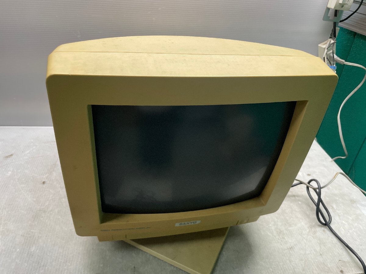  retro /SANYO/ color display monitor /CMT-A14H2/PC/ personal computer 