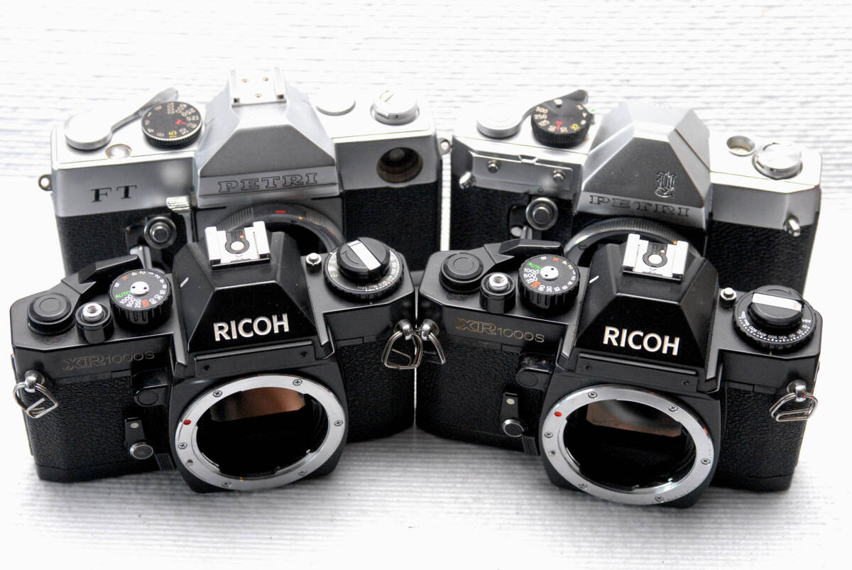 リコー・ペトリ製 昔の高級カメラ 4台まとめて 希少品 ジャンクの画像1