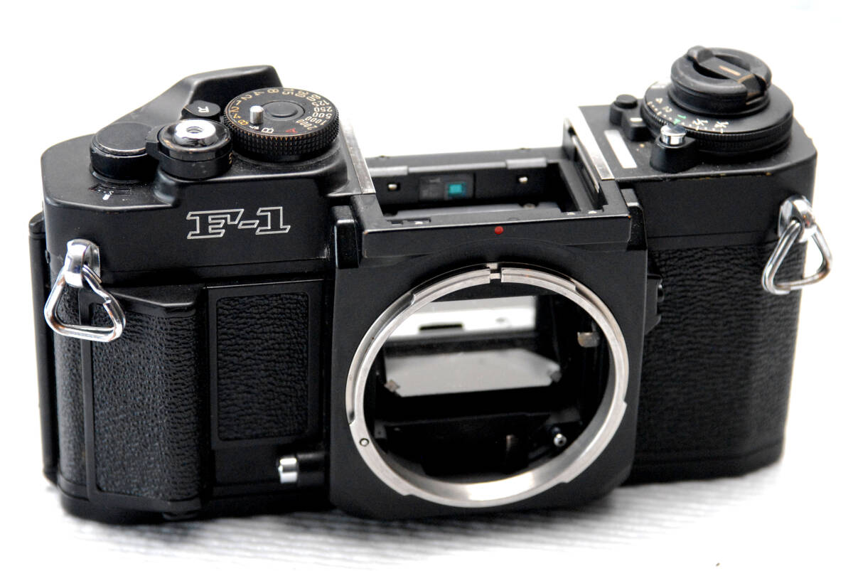 Canon キャノン 昔の高級一眼レフカメラ NEW F-1ボディ 希少品 ジャンクの画像1