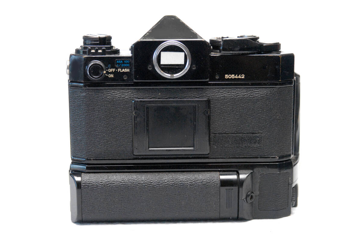 Canon キャノン 昔の高級一眼レフカメラ F-1ボディ+（ワインダー付） 希少品_画像3