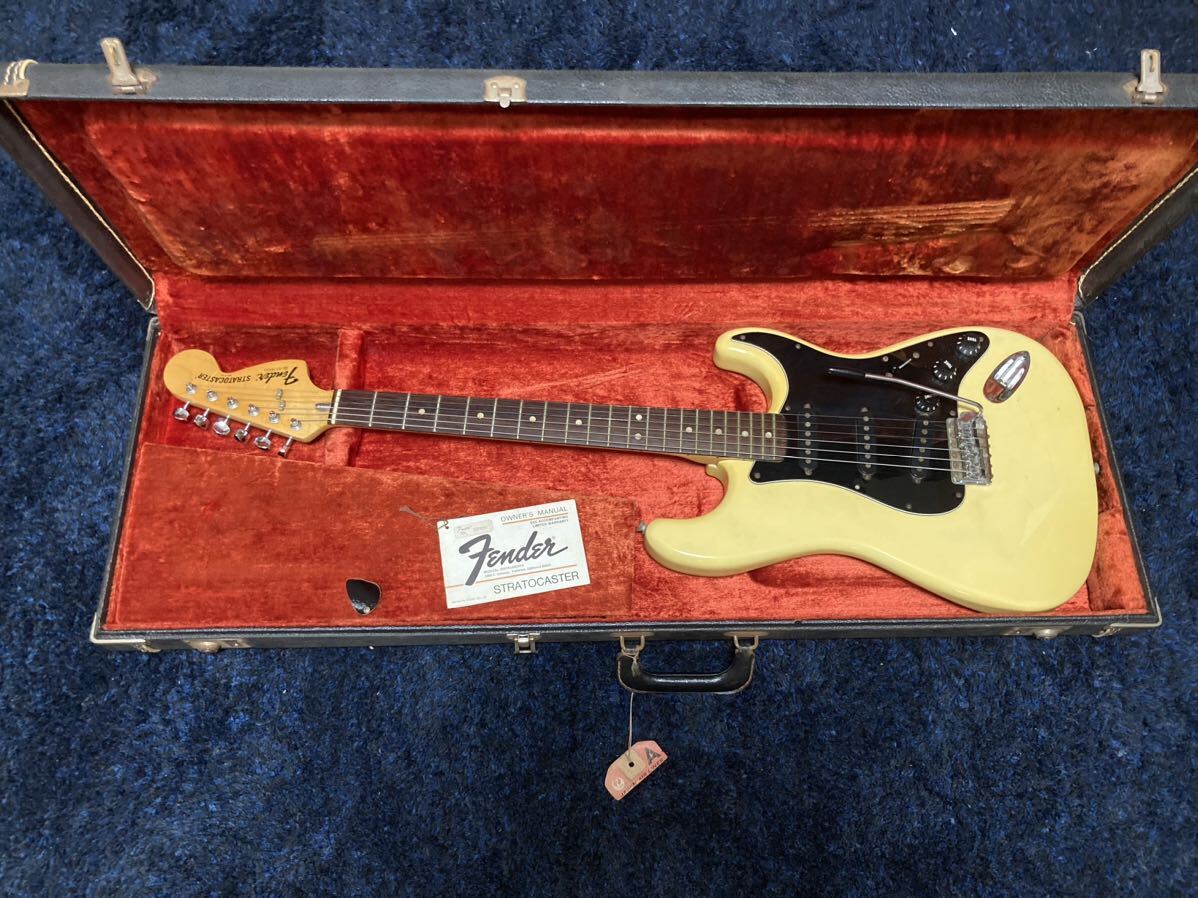 超希少 美品 1977年製 Fender USA Stratocaster Vintage ヴィンテージ フェンダー ストラトキャスター 純正ケース 付属品ありの画像1