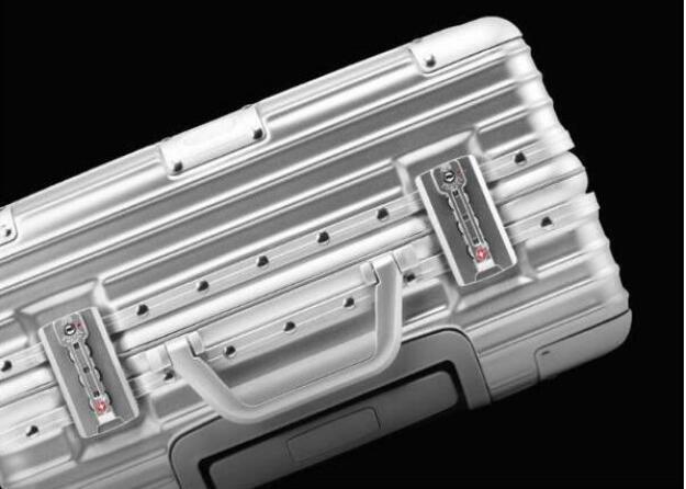  beautiful goods * suitcase * carry bag * silver * aluminium Magne sium alloy *TSA lock installing business travel bag light weight waterproof 