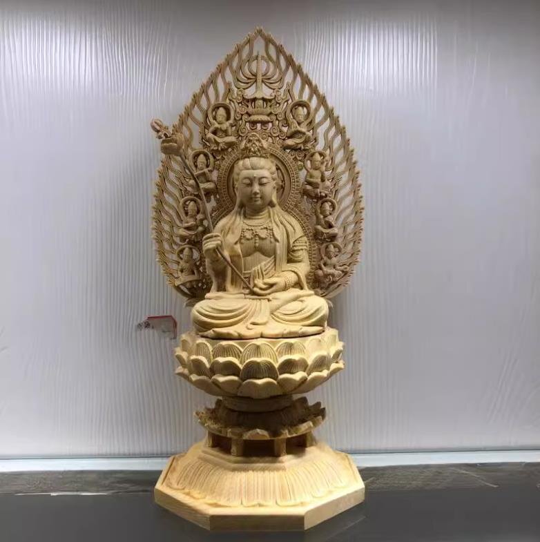 極上品★仏教工芸品 極上品 木彫仏教 総檜材 精密彫刻 仏師で仕上げ品　日光観音菩薩座像 高28cm _画像1