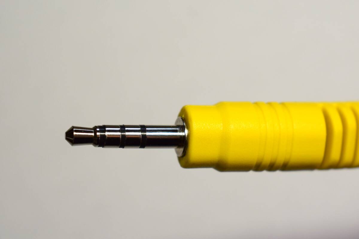 3.5mm 4極 ステレオミニプラグ- コンポジット( RCA映像・音声端子 ) 変換ケーブル 150cm _画像2