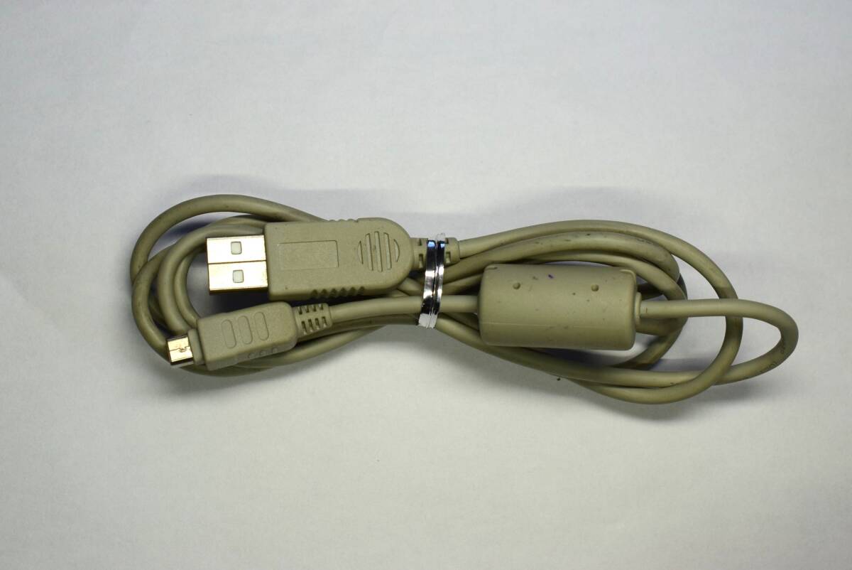 OLYMPUS オリンパス デジタルカメラ用USBケーブル CB-USB8 互換 ミニ12ピン平型 1.4m_画像1