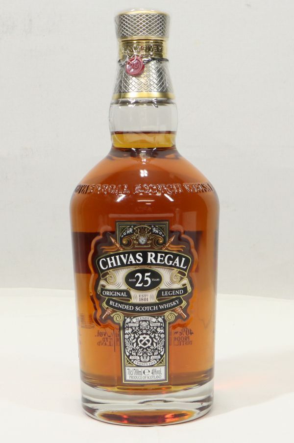 I050507 【未開栓 古酒】CHIVAS REGAL シーバスリーガル 25年 スコッチウイスキー 700ml 40%_画像2