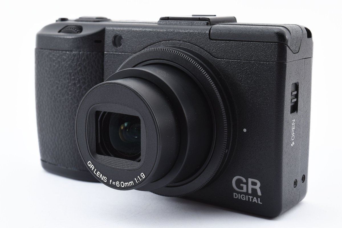 Ricoh GR DIGITAL III コンパクトデジタルカメラ 1000万画素 デジタルズーム4倍 [美品] 充電器 バッテリー付き_画像2