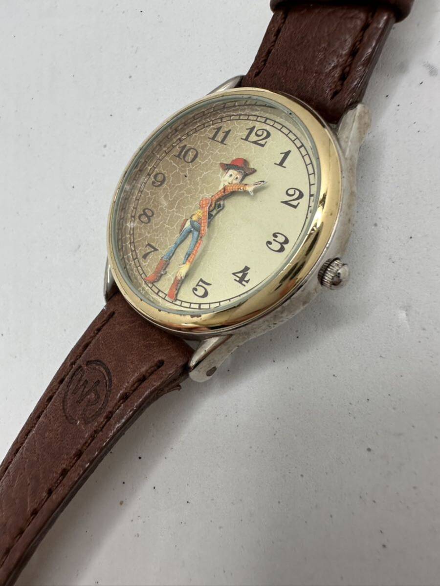 【FOSSIL】腕時計 クォーツ　ウッディ　トイストーリー　中古品　稼動品　99-3_画像3