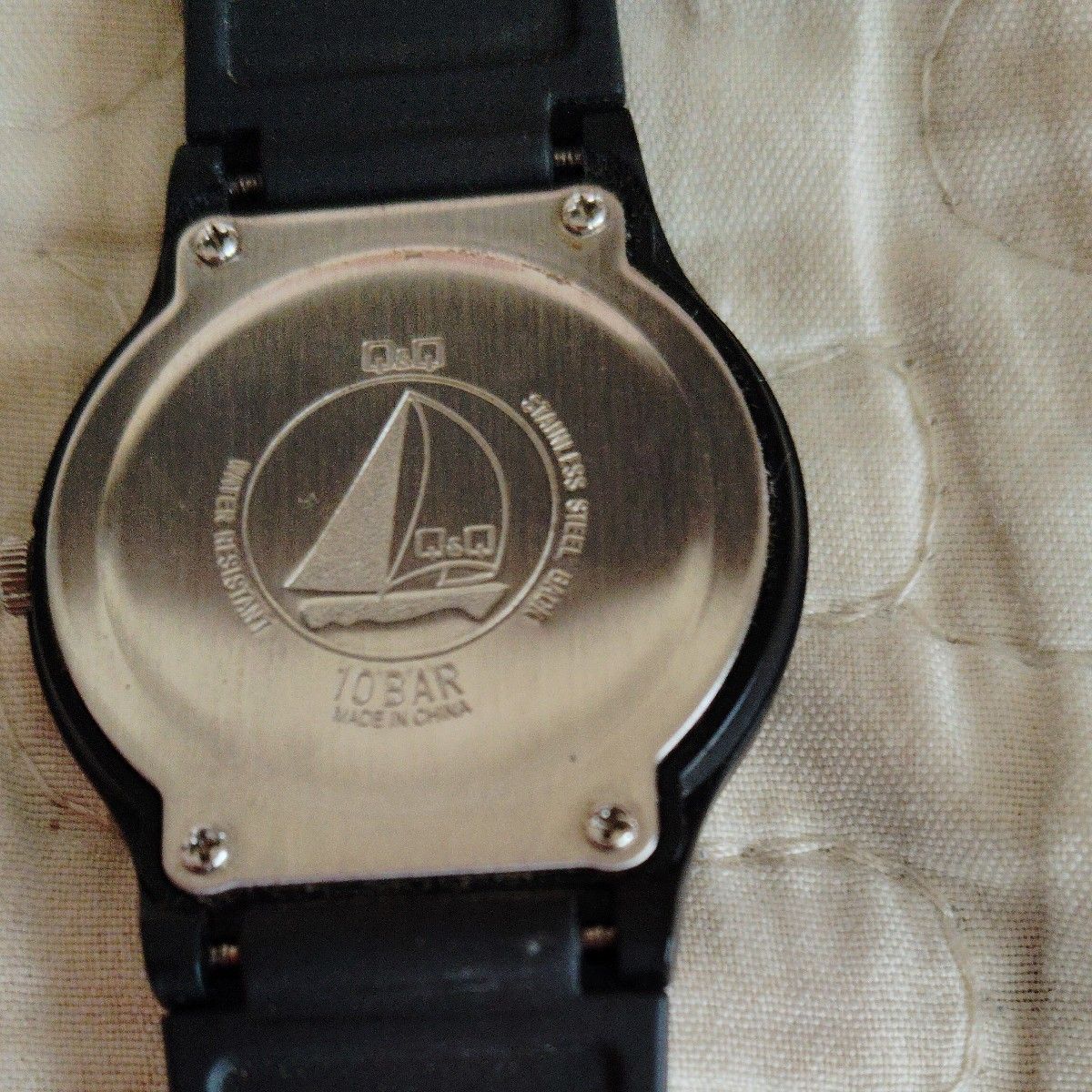 エジプト購入　アラビア文字のとけい 腕時計　動作不可