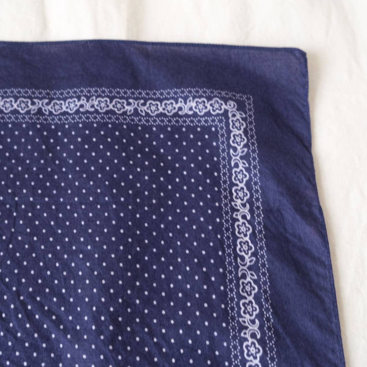  dead stock [ Europe Vintage ] cotton dot pattern bandana / navy white navy blue white series / France Work 