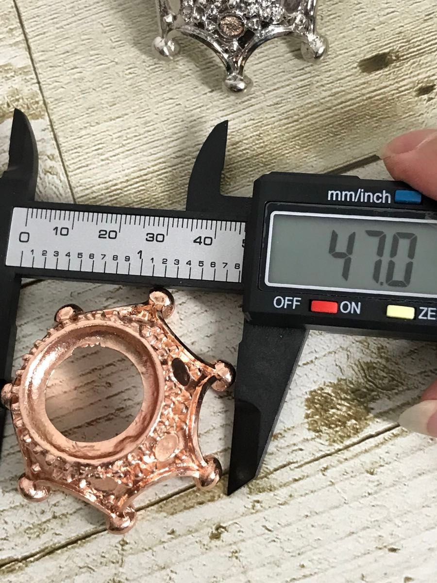 王冠 約5cm 天然石 スフィア 台座 ピンクゴールド 天然石置き 王冠 約5cm 天然石 スフィア 台座 ピンクゴールド 天然石置き