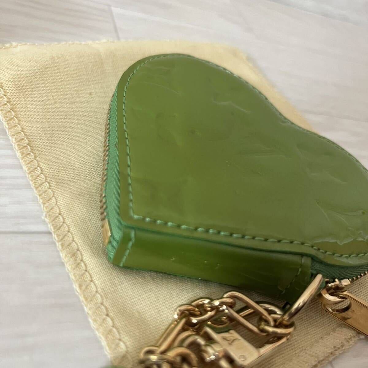 ルイヴィトン LOUIS VUITTON モノグラム ヴェルニ ポルト モネ ルイヴィトン LOUIS VUITTON モノグラム ヴェルニ ポルト モネ