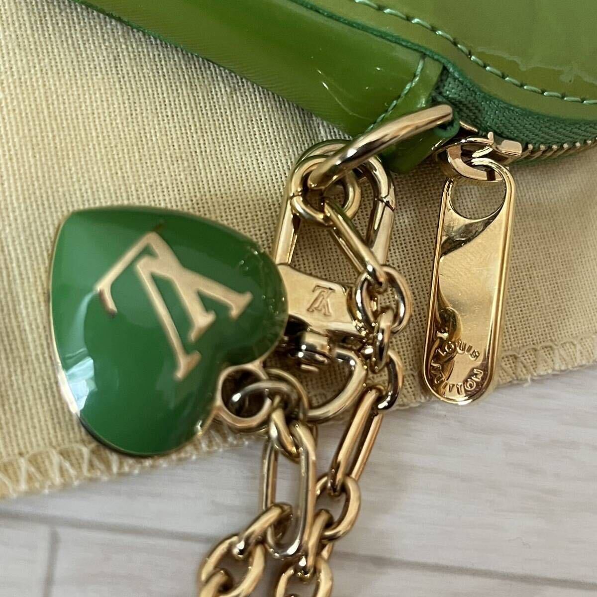 ルイヴィトン LOUIS VUITTON モノグラム ヴェルニ ポルト モネ ルイヴィトン LOUIS VUITTON モノグラム ヴェルニ ポルト モネ
