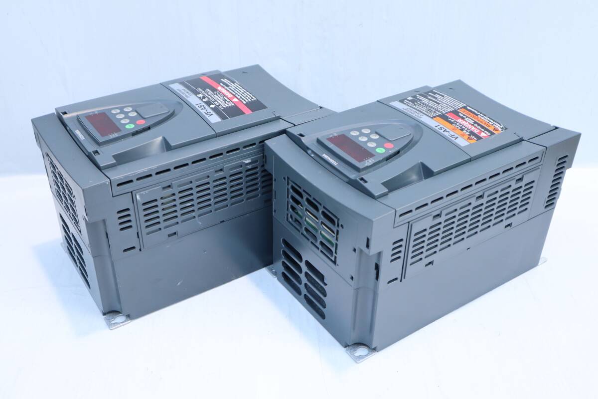 N2923 Y 【2台セット】TOSHIBA インバーター　VFAS1-2022PL(R13) & VFAS1-2022PLY-A33(R20A) 32.2kw-4.2kVA-3HP VF-AS1_画像4