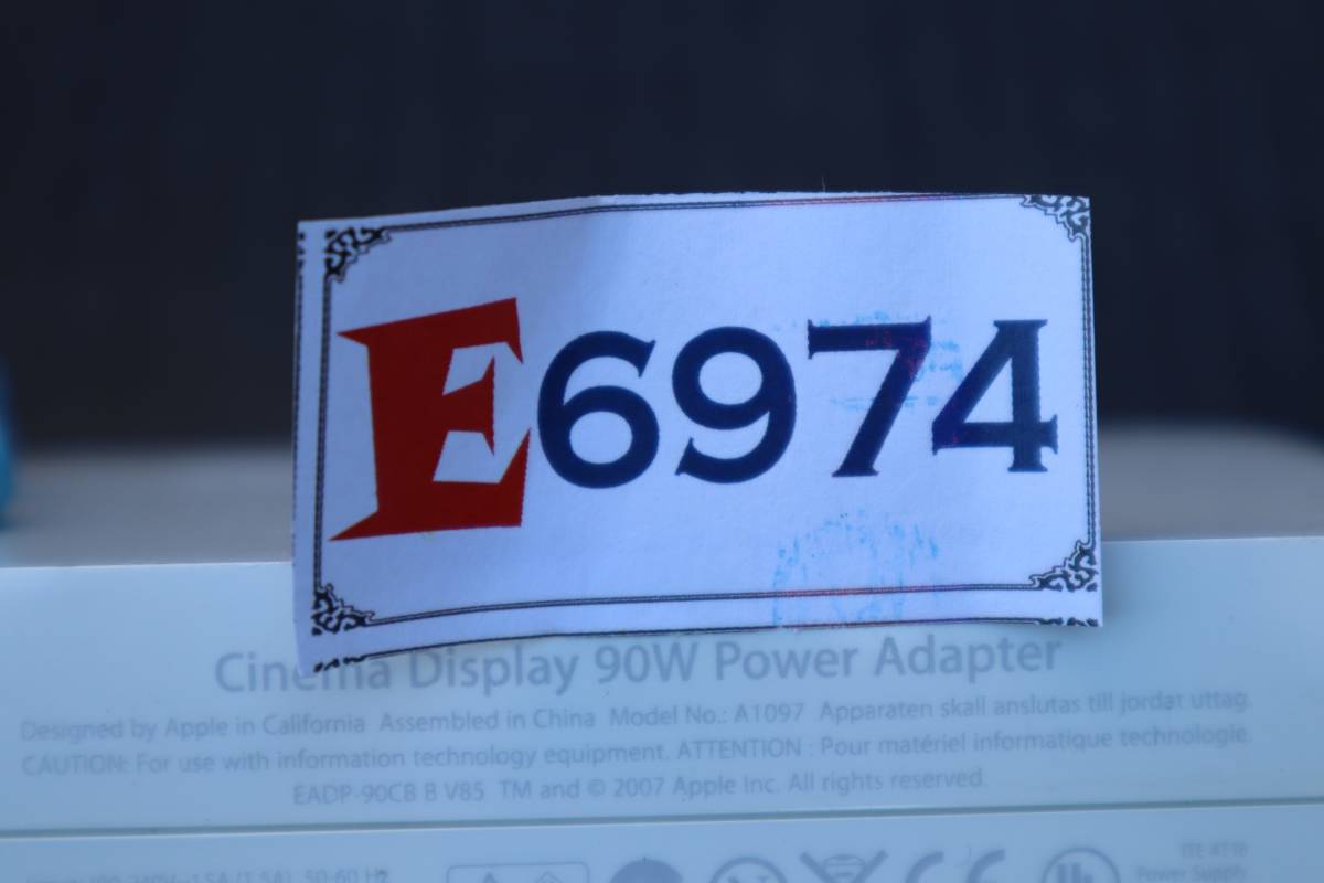 E6974(1) & L Apple Cinema HD Display 90W Power Adapter A1097 本体のみ_画像5