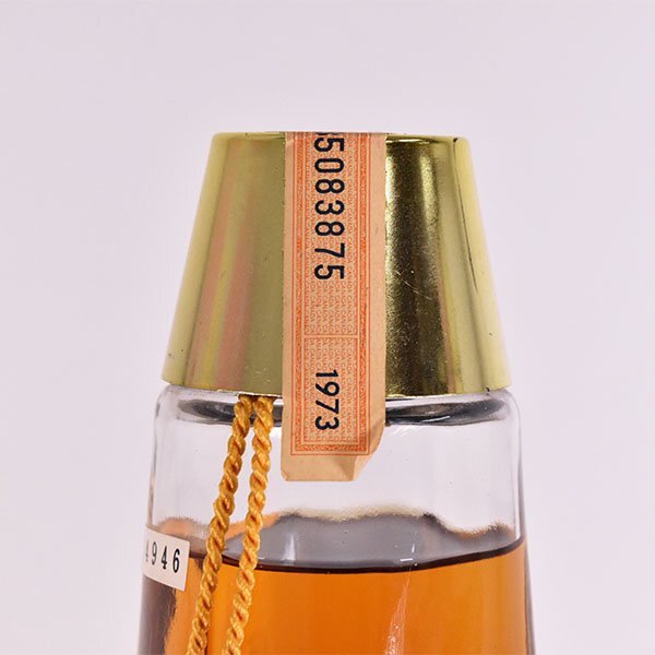 1 jpy ~* Gold tassel 7 year 1973 * Special class * 710ml 40% Mac Guinness Canadian whisky GOLD TASSEL E120051