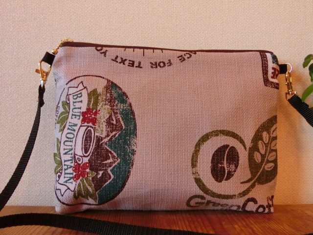 ｒ ハンドメイド １１号帆布 長財布も入る サコッシュ 厚地 ショルダーバッグ 珈琲袋風プリント パープルの画像2