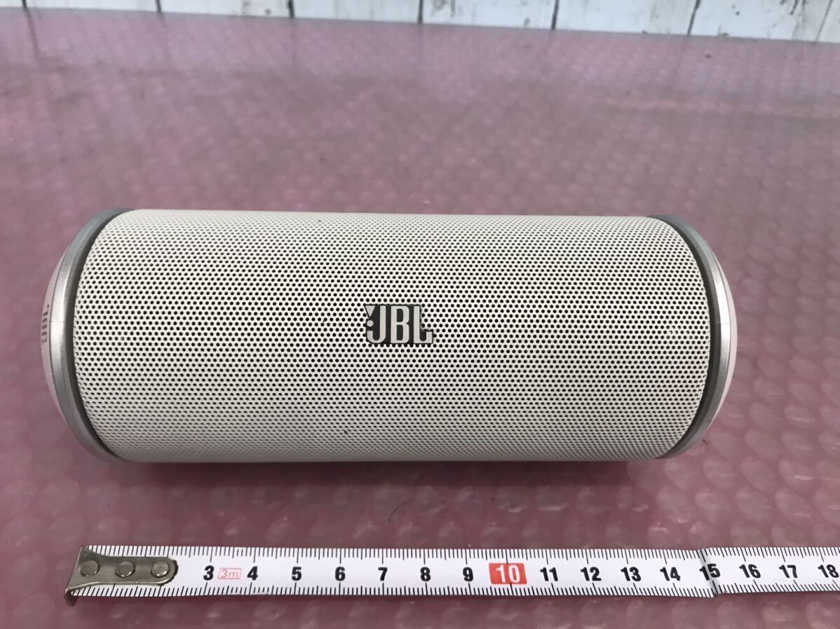 JBL FLIP Bluetooth スピーカー　 動作ok、アダプター付き　中古現状品(60s)_画像2