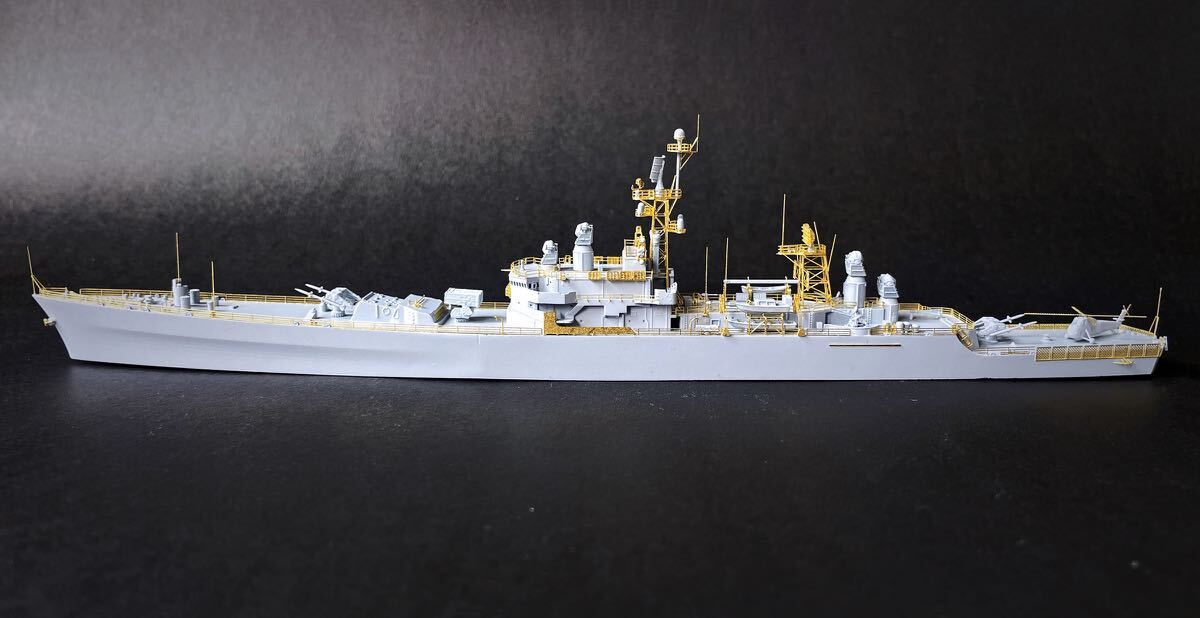 1/700 EV Model US NAVY American navy Bay n Bridge class ...DLGN-25/CGN-25 unassembly 